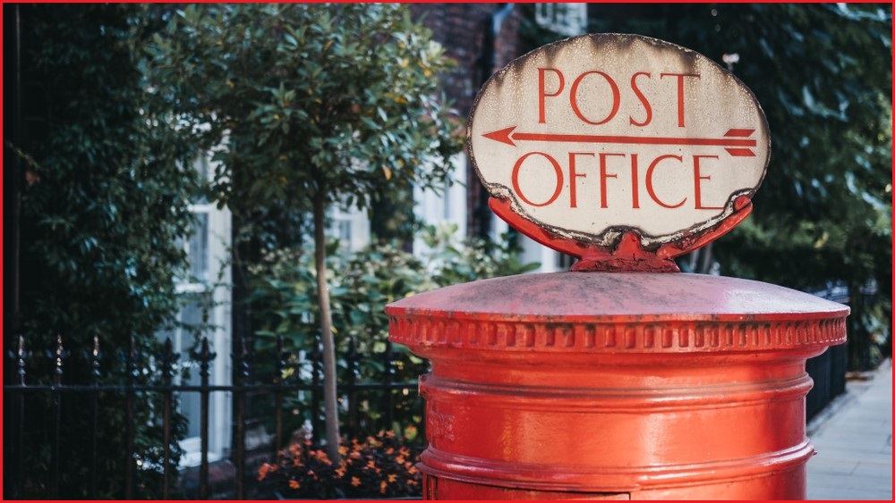 UK red mail box