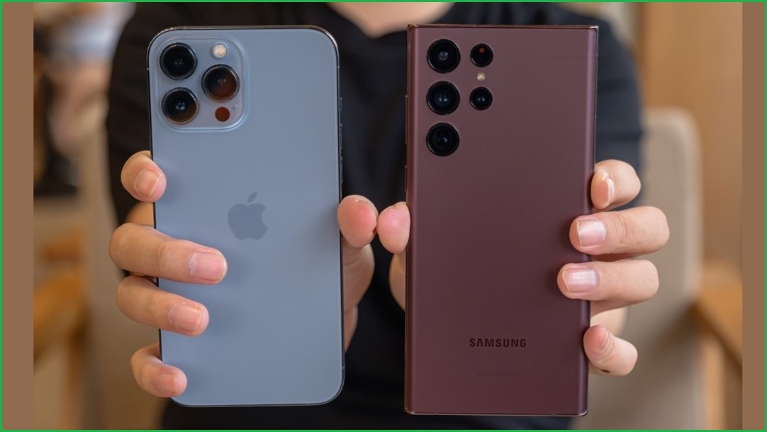 An Apple iPhone and Samsung Galaxy side by side