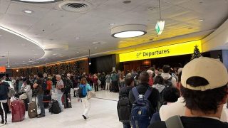 Passport system crash brings airports to standstill