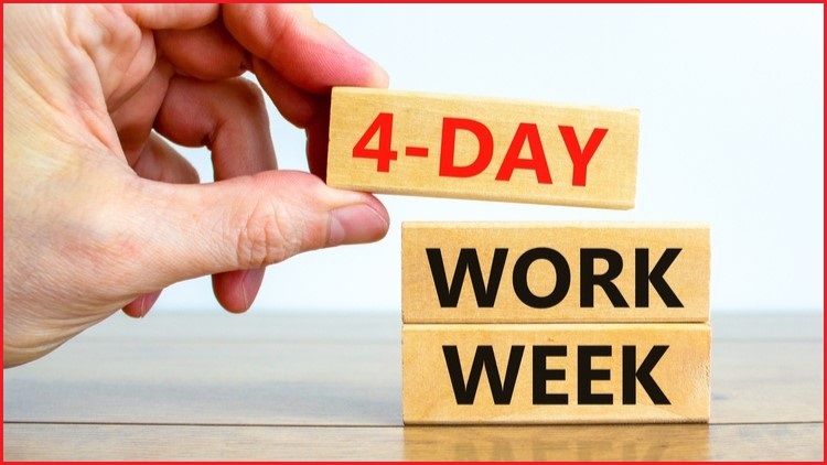 Hand placing blocks reading 4-DAY WORK WEEK.