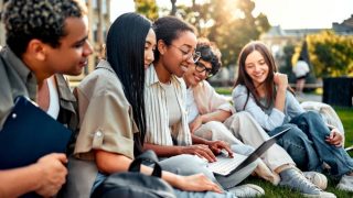 Australian unis to add 17,500 overseas students next year