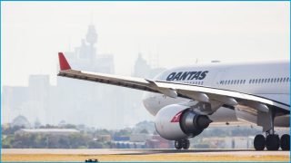 SpaceX debris blamed for delayed Qantas flights