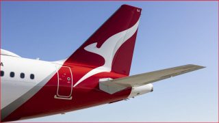 Qantas trims executive bonuses over data breach