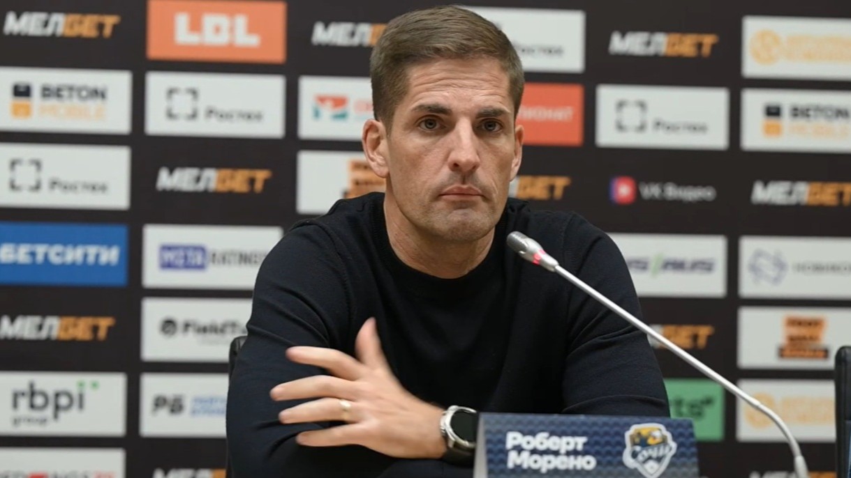 Soccer coach Robert Moreno