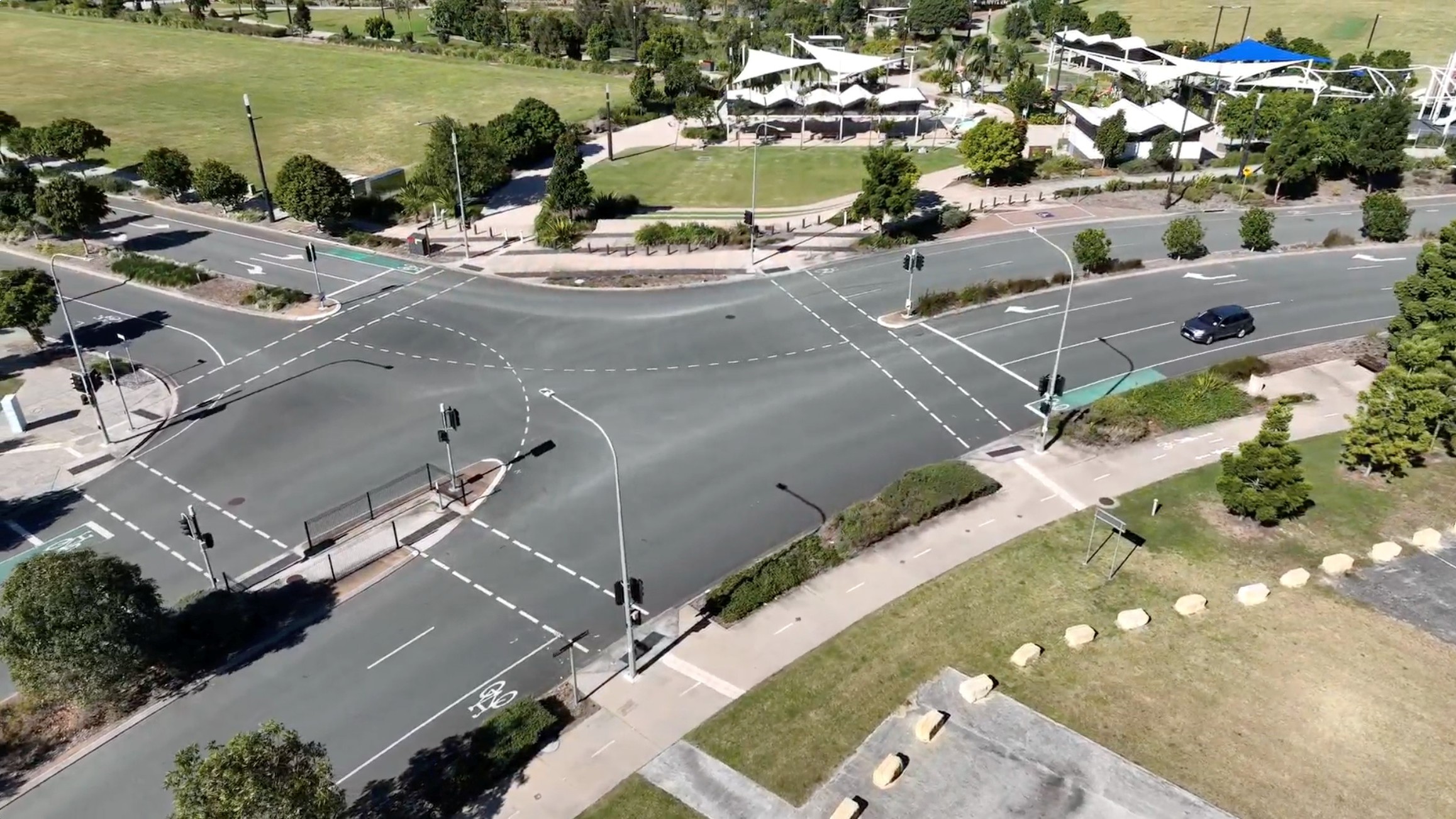 The AI-assisted traffic lights near the University of the Sunshine Coast's Petrie campus. 