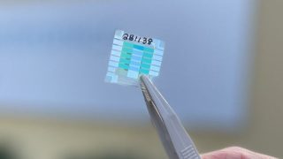 How CSIRO's world-first quantum battery charges instantly