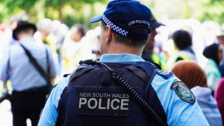 Hacker tracks Australian police using Android app