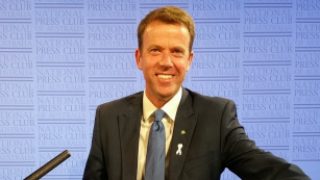 Give us your data breaches, says cyber minister