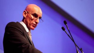 Ex-NBN chief Mike Quigley wants change back to FTTP