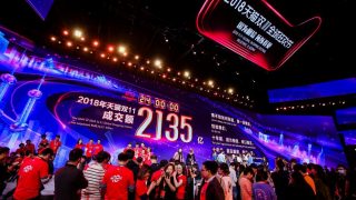 News Bytes: Alibaba, iPhone fail, gaming girls