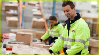 AusPost spruiks ecommerce while engulfed in controversy