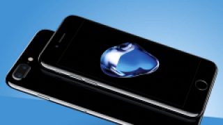 Apple's iPhone 7 greeted by smaller queues