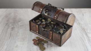 Loot boxes: gambling or gaming?