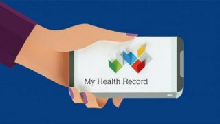 My Health Record crashes as Aussies rush to opt out